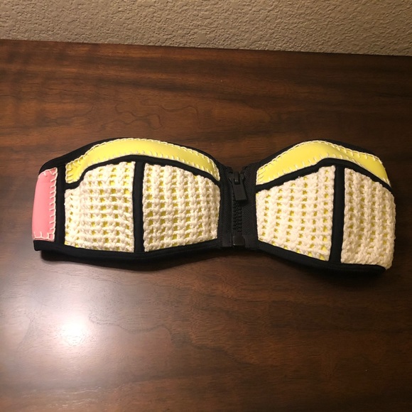 Triangl Swimsuit - Picture 6 of 15